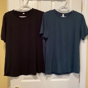 Lululemon Hold Tight Short Sleeve Tops, Lot of 2